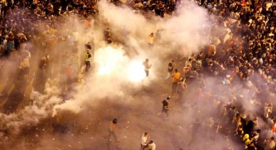 2019-10-18T194355Z_1203791262_RC1C90598750_RTRMADP_3_LEBANON-ECONOMY-PROTESTS