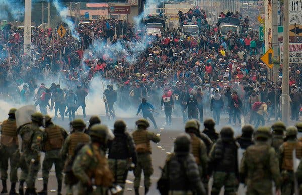 Ekvador'da İsyan: Hükümet Başkentten Kaçtı