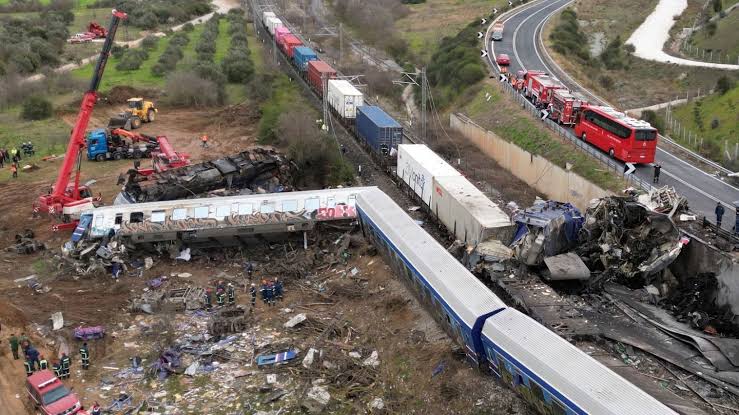 Yunanistan Tempe Tren Kazasının Hesabını Sormak İçin Ayakta